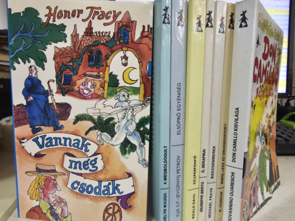 Evelyn Waugh, Ilja Ilf- Jevgenyij Petrov, Roald Dahl, Giuseppe Berto, Michael Frayn, R. Gordon, Giovannino Guareschi, Vid�m k�nyvek Honor Tracy - 8db k�tet, K�NYVMENT� AJ�NLAT: Vannak m�g csod�k+ A megboldogult+ Els�pr� egy�nis�g+ Szuperpemp�+ � Serafina+ B�dogemberek+ Mib�l lesz az orvosdoktor?+ Don Camillo kisvil�ga