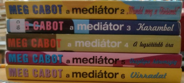 Meg Cabot - 5 db A meditor (2-6., II.-VI.): "Mondd meg a Vrsnek!" + Karambol + A legsttebb ra + Veszlyes hromszg + Virradat