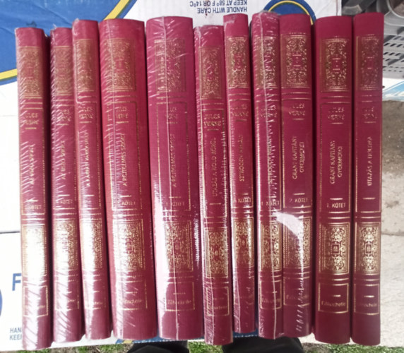 Verne Gyula - Jules Verne csodlatos kalandjai sorozat 1-11 ktet (Hachette kiad)