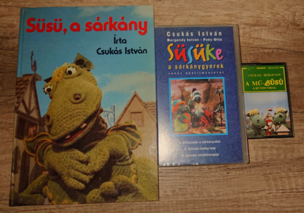 Bergendy Csukás István - A Süsü 1.kiadása + 2 ajándék: Süsüke VHS + magnókazetta: A mű Süsü