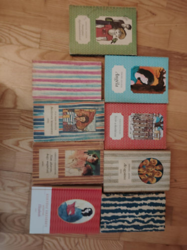 8 db. pötyös-csíkos könyv Anunymus diplomatatáskával+ Angéla+Szív a kerítésen+Az együttes+Hol van már az az idő+Hiányzik Szecső+Andersen kisasszony+Nem akarom, hogy megnősülj+Elizabeth