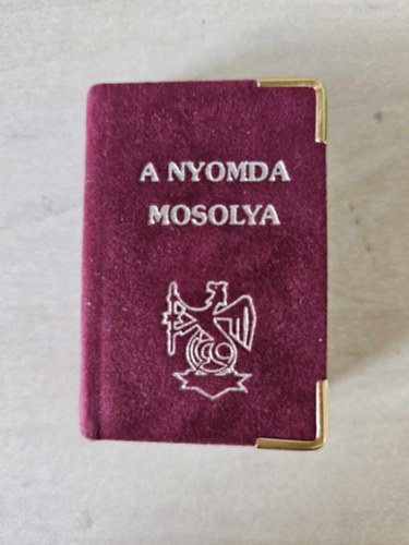 T�tt�s G�bor - A nyomda mosolya