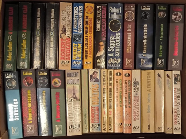 Robert Ludlum - 39 db Robert Ludlum regény