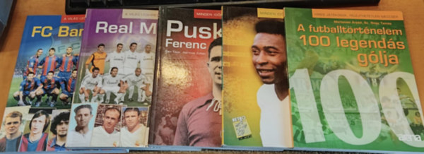 Sz. Nagy Tams, Harmos Zoltn, Szabados Csaba, Bn Tibor, Dvnyi Zoltn Martonosi rpd - 5 db labdargs: A futballtrtnelem 100 legends glja; Pel; Pusks Ferenc; Real Madrid; FC Barcelona