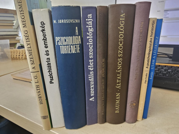 M. Jarosevszkij, dr. Husz�r Tibor, Bauman, Kardos Lajos, Pl�h Csaba, Alekszandr R. Lurija Horv�th L. G. - 10db pszichol�gia k�tet, K�NYVMENT� AJ�NLAT: A szem�lyis�g megismer�se+ Pszichi�tria �s emberk�p+ A pszichol�gia t�rt�nete+ A szexu�lis �let szociol�gi�ja+ Fiatalkor� b�n�z�k+ �ltal�nos szociol�gia+ A l�lektan alapprobl�m�