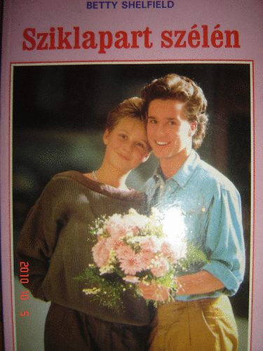 Betty Shelfield - Sziklapart szélén