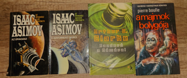 Arthur C. Clarke, Pierre Boulle Isaac Asimov - 4 klasszikus sci-fi: Az �rvad�sz, A Szaturnusz gy�r�jei, Randev� a R�m�val, A majmok bolyg�ja