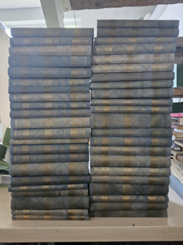 J�kai M�r - 44db J�kai k�tet, 33 m�, K�NYVMENT� AJ�NLAT: Fr�ter Gy�rgy I-II+ �s m�gis mozog a F�ld I-II+ Gazdag szeg�nyek+ B�lv�nyosv�r+ A tengerszem� h�lgy+ Az aranyember I-II+ A mi lengyel�nk+ A k�t trenk+ A k�sz�v� ember fiai I-II+ Az �