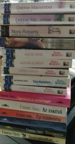 Nora Roberts, Debbie Macomber Danielle Steel - 15 db-os KÖNYVMENTŐ AJÁNLAT, romantika: Becses ajándékok+ Tükörkép+ Ellenállhatatlan erők+ Égi küldemény+ Az esküvő+ Randevú a reménnyel+ A játék szabálya+ Tánclépésben+ A kétféle törvény+ Nézd meg az anyját+ Kincses szí