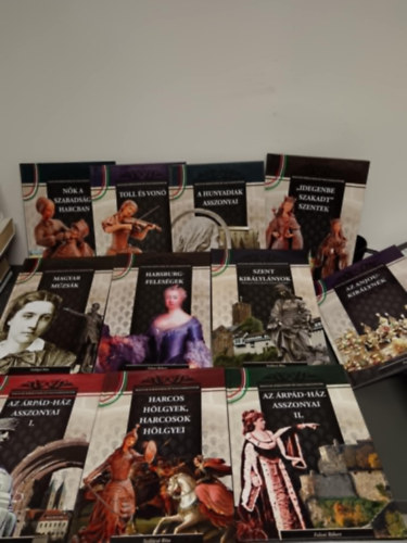 11db Magyar kir�lyn�k �s nagyasszonyok (c�mek a k�pen)