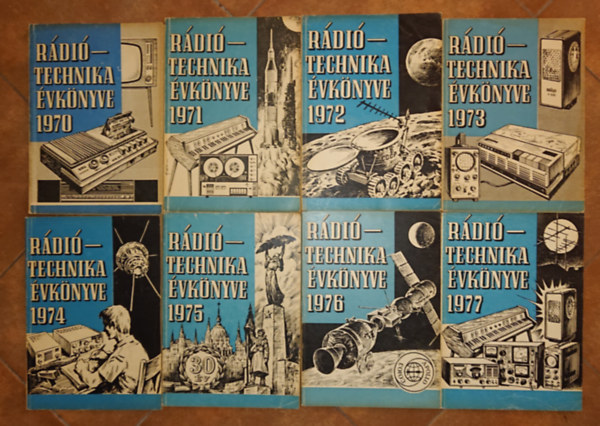 8 egym�st k�vet� R�di�technika �vk�nyve a '70-es �vekb�l: R�di�technika �vk�nyve 1970-1977
