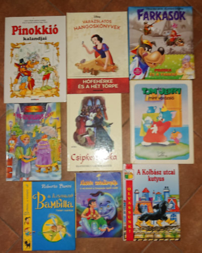 Jacob �s Wilhelm Grimm, H. C. Andersen, Carlo Collodi Roberto Piumini - 9 klasszikus, sz�nes gyerekk�nyv: Tom �s Jerry mint var�zsl�, H�feh�rke �s a h�t t�rpe, Pinokki�, A kis gyufa�rus l�ny, Csipker�zsika, Kolb�sz utcai kuyus, Piroska �s a farkas, Bambilla, Aladdin csodal�mp�ja