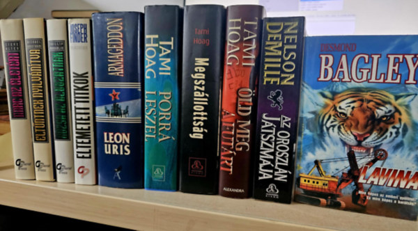 Michael Robotham, Phillip Margolin, Joseph Finder, Leon Uris, Tami Hoag, Desmond Bagley, Nelson DeMille, Vilgsikerek sorozat Steve Alten - 10db krimi, KNYVMENT AJNLAT: Harc az letrt+ Eltntnek nyilvntva+ Rzsa az ldozatnak+ Eltemetett titkok+ Armageddon+ Porr leszel+ Megszllottsg+ ld meg a futrt+ Lavina+ Az oroszln jtszmja