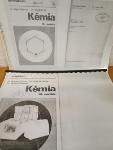 Dr. Varga Ern� -Dr. Kajt�r M�rton - K�mia II-III. oszt�ly