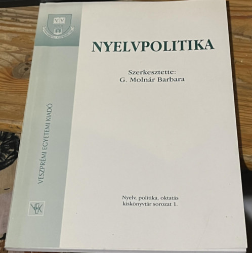 G. Moln�r Barbara (szerk) - Nyelvpolitika