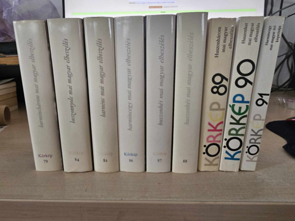 9 db-os KNYVMENT AJNLAT, Krkp (novella antolgia): 79+ 82+ 84+ 86-91-ig
