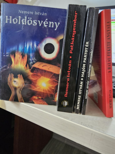 Nemere István - 5db kötet: Holdösvény+ Patkányember+ Hajóm partot ér+ Kiléphetsz testedből?+ A halál fekete angyala