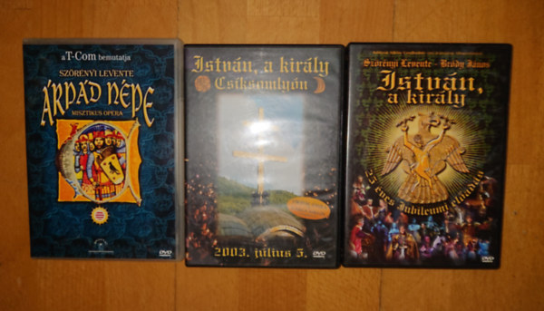 Sz�r�nyi Levente, Br�dy J�nos Sz�r�nyi Levente - 3 Sz�r�nyi-rockopera  DVD-n: �rp�d n�pe, Istv�n, a kir�ly, Istv�n, a kir�ly Cs�ksomyl�n