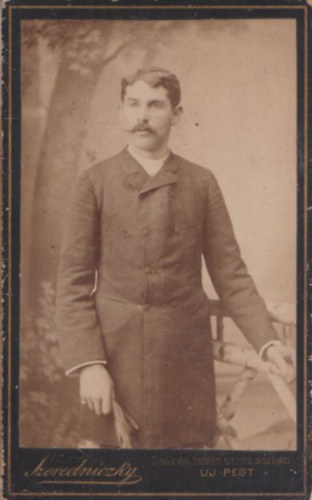 Szeredinczky: Bajszos f�rfi (6,5x10,5 cm) (vizitk�rtya)