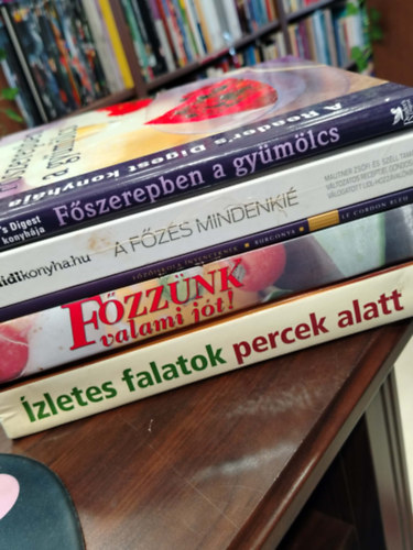 Takácsi-Nagy Klára (szerk.) Mautner Zsófi és Széll Tamás Le Cordon Bleu (szerk.) Jane Brierley (szerk.) Sárváry Gabriella (szerk.) - KÖNYVMENTŐ AJÁNLAT, 5 DB. Gasztronómia. Főszerepben a gyümölcs, A főzés mindenkié, Főzőiskola ínyenceknek: Burgonya, Főzzünk valami jót!, Ízletes falatok percek alatt