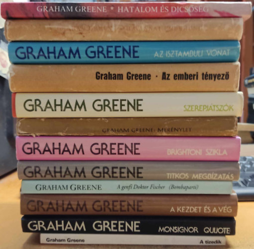 Graham Greene - 12 db Graham Greene: A kezdet s a vg; A genfi Doktor Fischer; A tizedik; Az emberi tnyez; Az isztambuli vonat; Brightoni szikla; Hatalom s dicssg; Havannai embernk; Mernylet; Monsignor Quijote; Szerepjtszk; Titkos megbzats