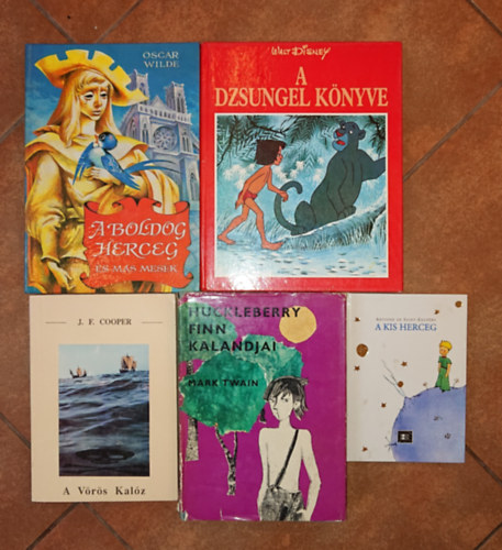 Antoine de Saint-Exup�ry, Cooper, Mark Twain, Oscar Wilde, Walt Disney - 5 klasszikus gyerekk�nyv: A kis herceg, A v�r�s kal�z, Huckleberry Finn, A boldog herceg, A dzsungel k�nyve