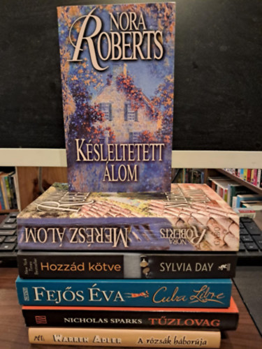 Sylvia Day, Fejs va, Nicholas Sparks, Warren Adler Nora Roberts - 6 db-os romantikus KNYVMENT AJNLAt: Ksleltetett lom+ Mersz lom+ Hozzd ktve +Cuba Libre +Tzlovag +A rzsk hborja